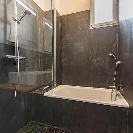 Loft Urbain Avec Jardin Prive En Hyper Centre