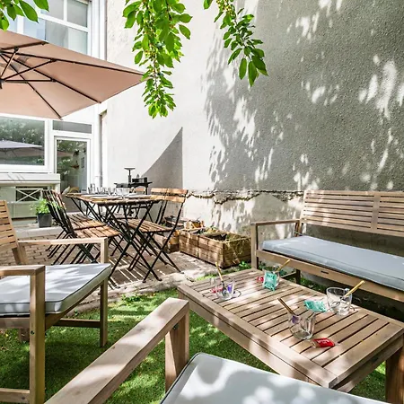 Ferienhaus Loft Urbain Avec Jardin Prive En Hyper Centre Reims